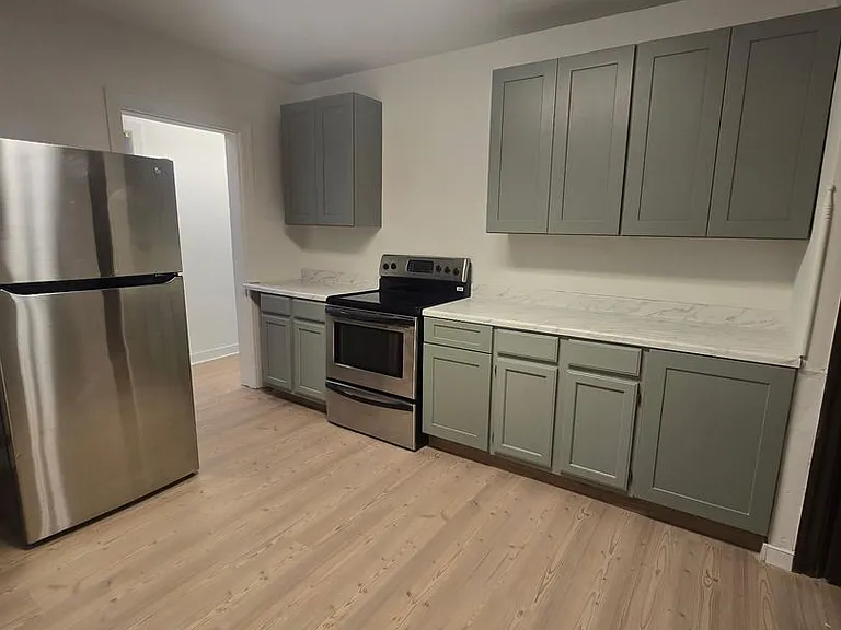 247 S 8th St — Photo 9