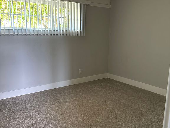 4th image of 3047 Alma St