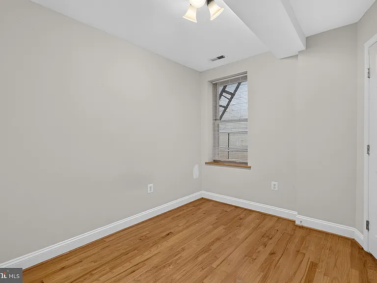 1427 Chapin St NW #204 — Photo 19