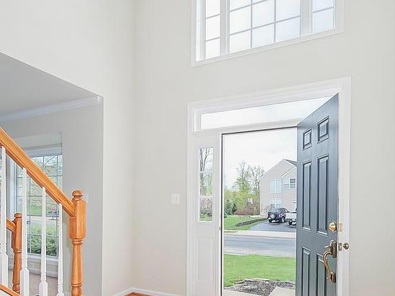 2nd image of 9259 Glen Meadow Ln