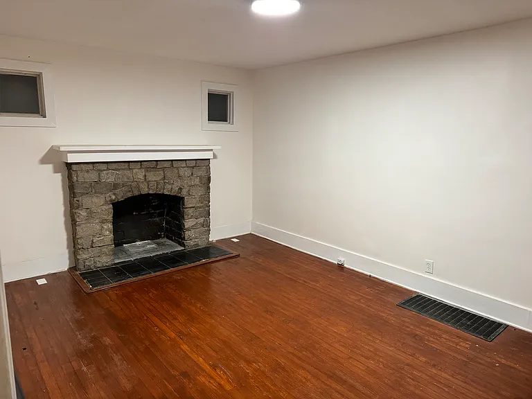 1333 Haskin Ave — Photo 3