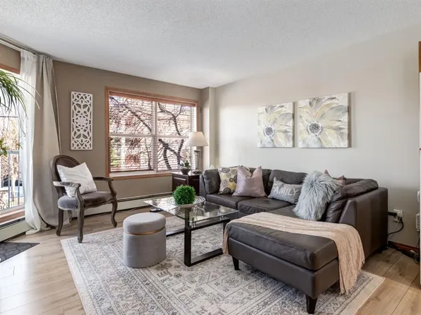 11 E Somervale Vw SW #101, Calgary, AB T2Y 4A9