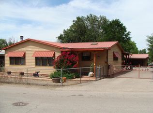 699 Mountain View Dr, Bernalillo, NM 87004