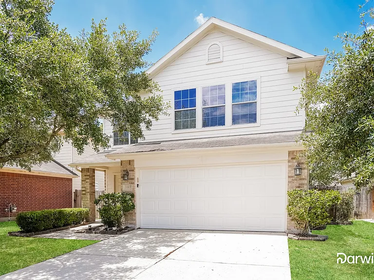 21907 Hemlock Park Dr — Photo 1