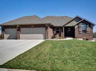 693 E Becky St, Willard, MO 65781