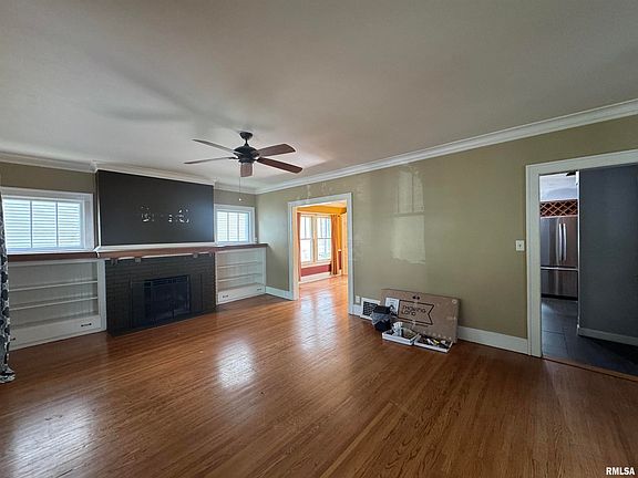 5th image of 1113 N Maplewood Ave