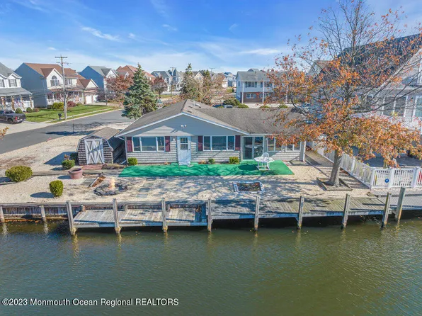 52 Pilot Road, Toms River, NJ 08753