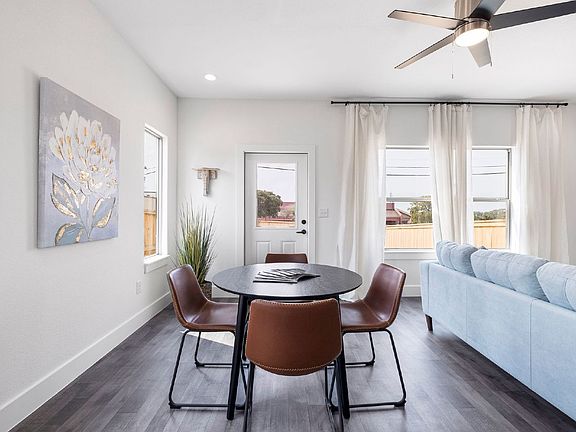 3rd image of 3362 Northwestern Dr #1401
