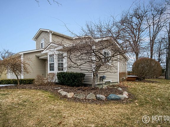 3rd image of 3230 Kenicott Dr