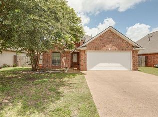 907 Crystal Dove Ave, College Station, TX 77845