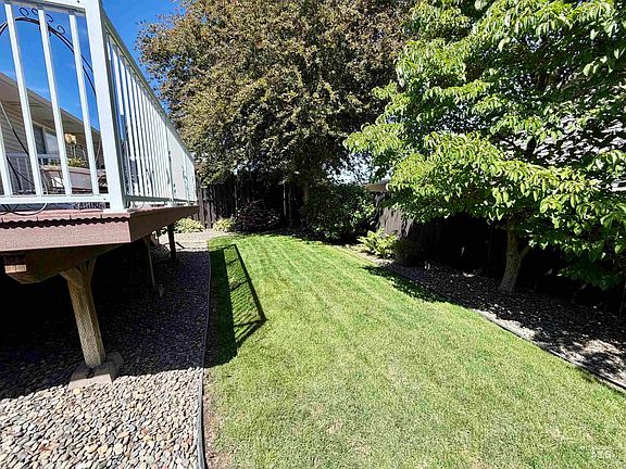 3rd image of 919 Stewart Ave #B