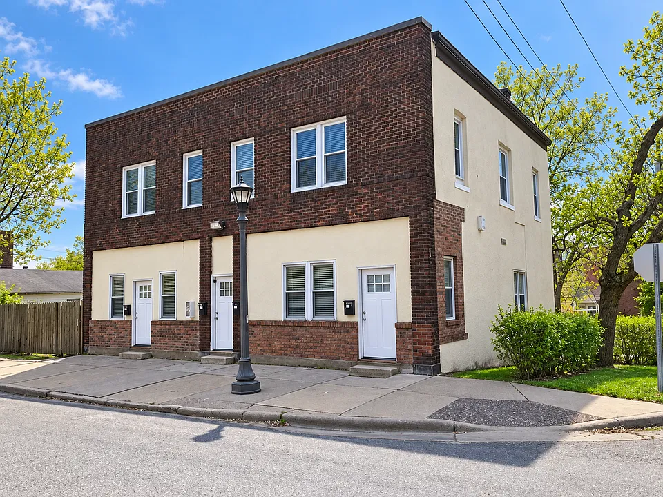 217-219 Bates Ave