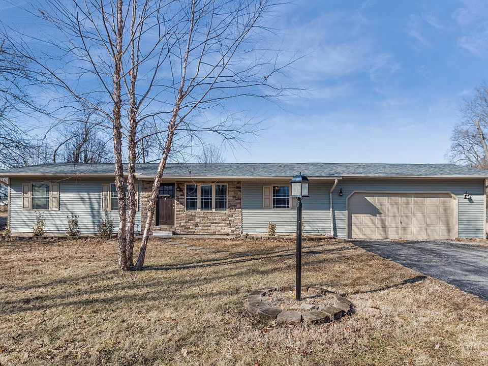 2nd image of 121 Weisbrook Ln