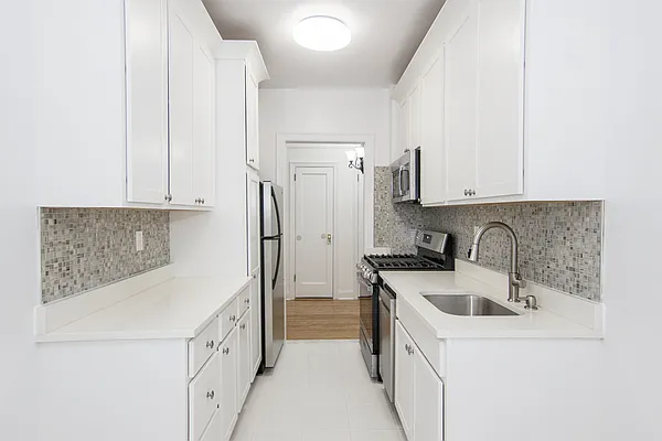 Rented by Modern Spaces | media 2