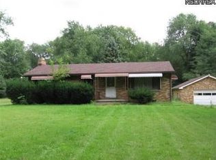 2265 Sypher Rd, Akron, OH 44306