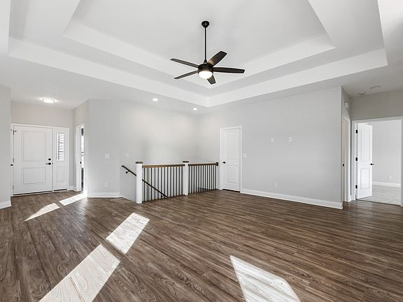 3rd image of 2206 Maggie Ln