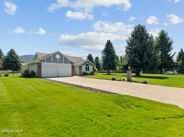 7616 N Valley St, Dalton Gardens, ID 83815