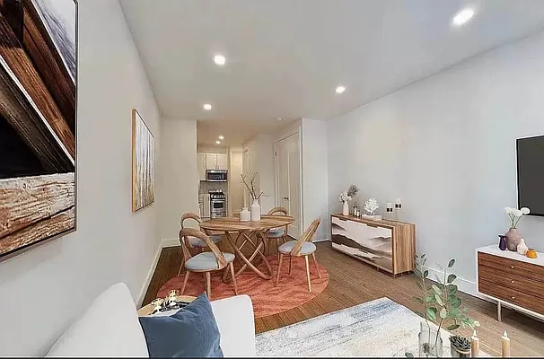 Rented by MOTION New York | media 8