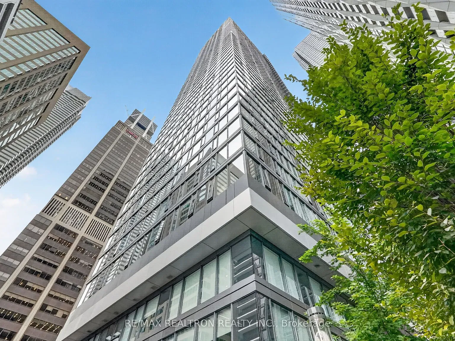 2 bed, $2,800 — Photo 1