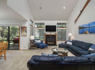 17712 Lake Aspen Ct #10, Sunriver, OR 97707