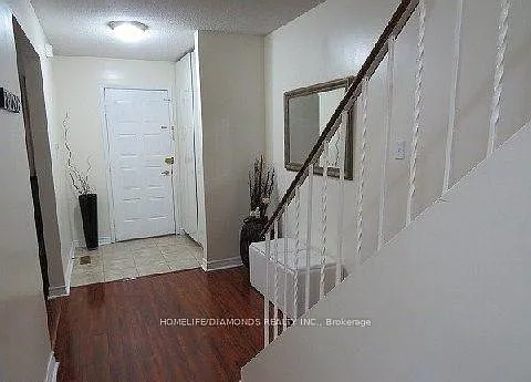 40 Harley Dr — Photo 3