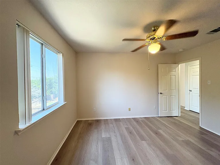 1101 Wood Creek Dr — Photo 25