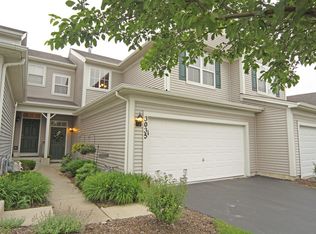3035 Langston Cir, Saint Charles, IL 60175