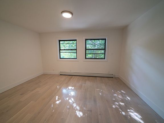 5th image of 1236 Tinton Ave