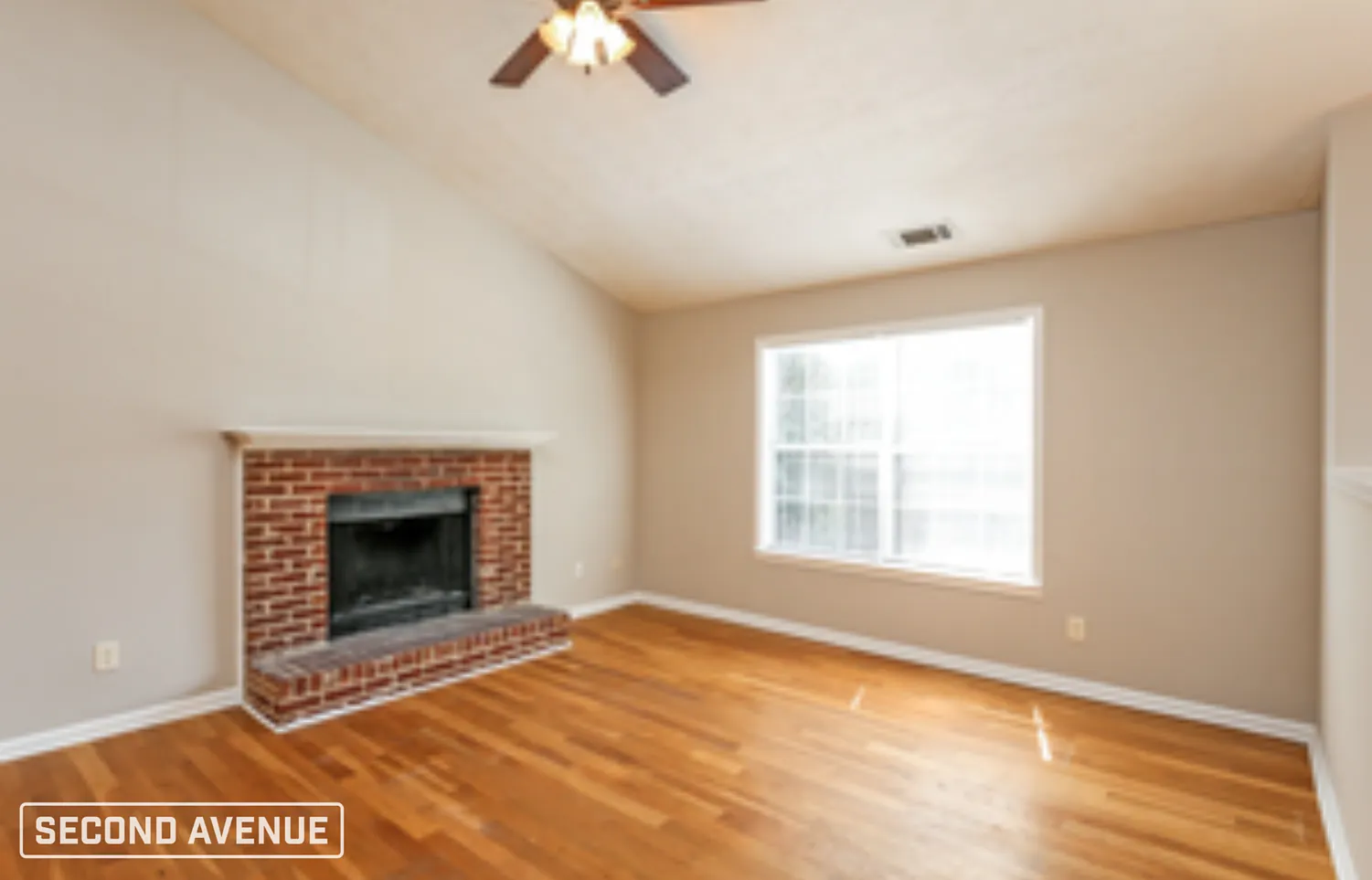 4 bed, 3.0 bath, 2004 sqft, $2,095 — Photo 2