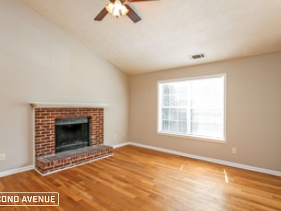 2nd image of 697 Melrose Trce