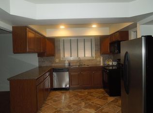 4465 Boulder Dr, Sterling Heights, MI 48310