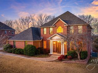 1900 NW Autumn Ave, Bentonville, AR 72712