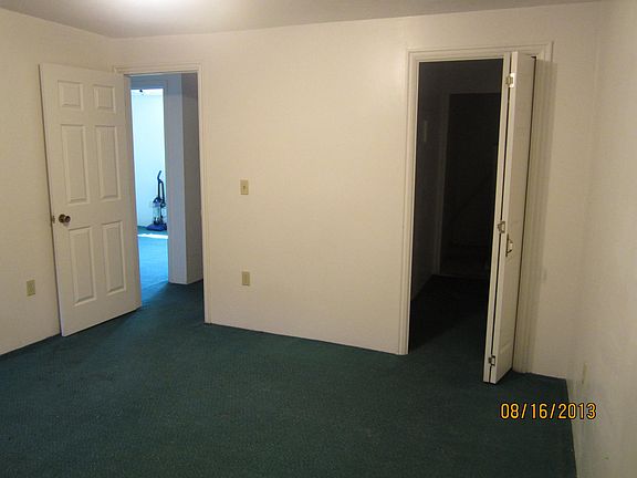 4th image of 310 6th St APT 2