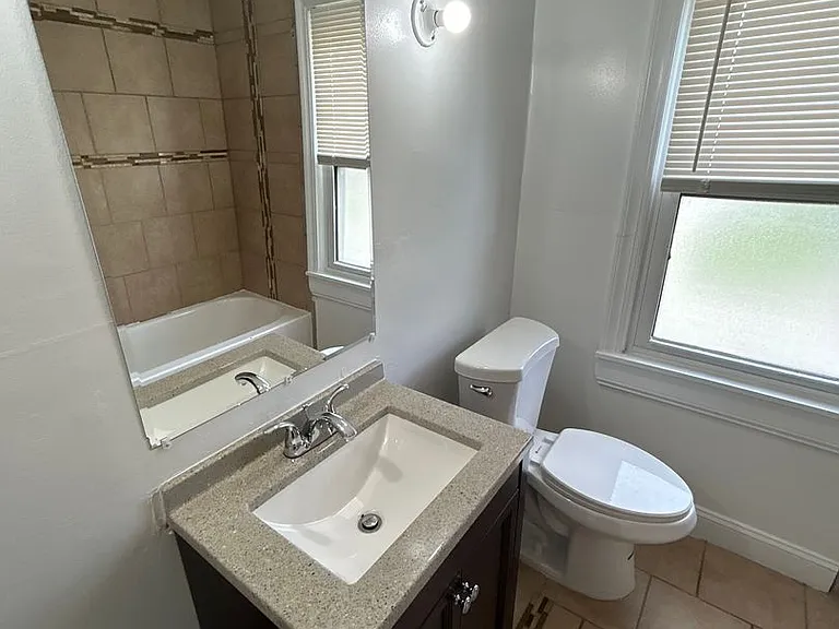 16575 Mendota St — Photo 23