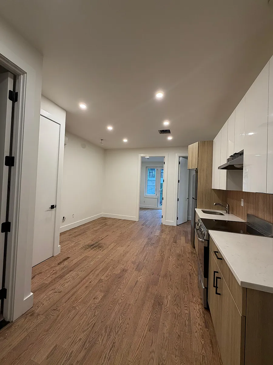 Building Photo - 1668 Bergen St #2B
