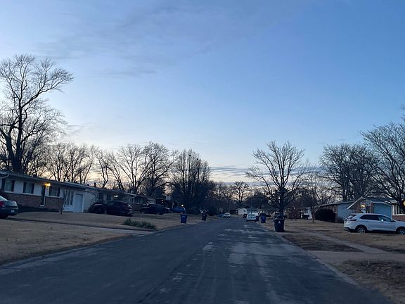 5th image of 755 Borgia Ln