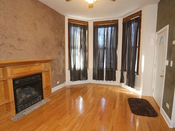 5th image of 1115 N Winchester Ave APT 1