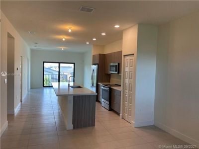 7809 NW 104th Ave APT 35, Doral, FL, 33178