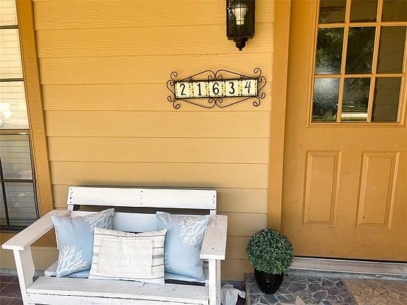 4th image of 21634 Park Bend Dr