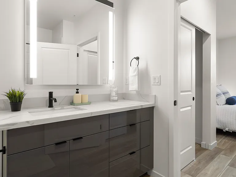 The Meadowlark Apartments — Photo 63