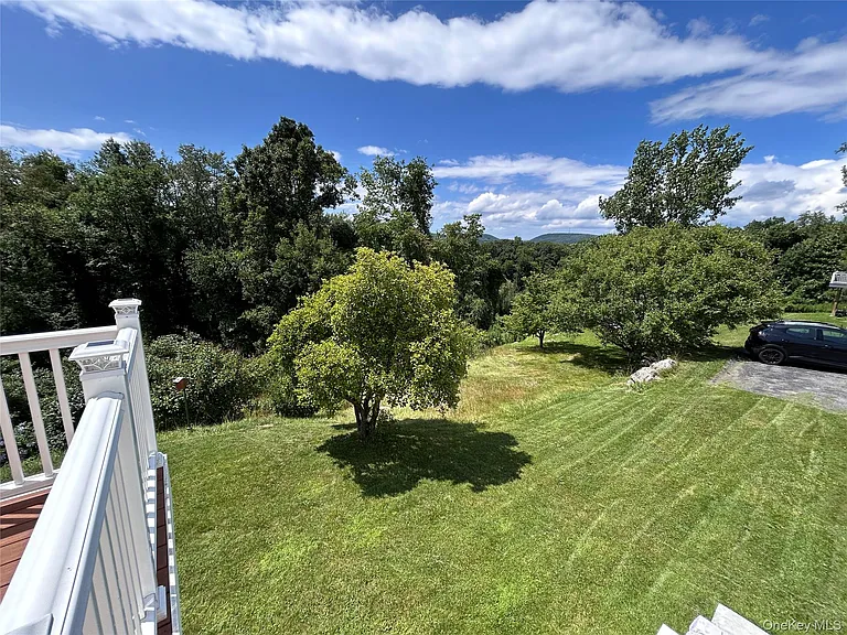 86 Somerset Dr — Photo 29