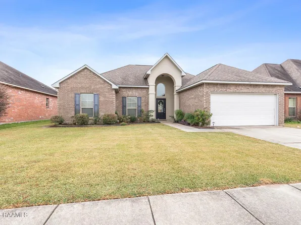 104 Meadowvale Dr, Carencro, LA 70520