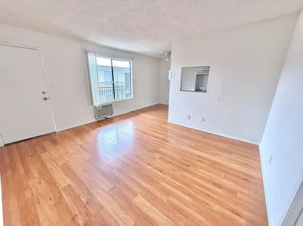 (undisclosed Address), North Hollywood, CA 91605