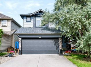 81 S Chapman Close SE, Calgary, AB T2X 3S8