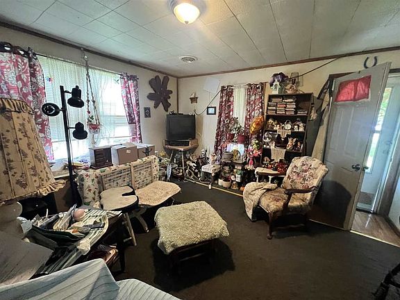 5th image of 722 N 24th St