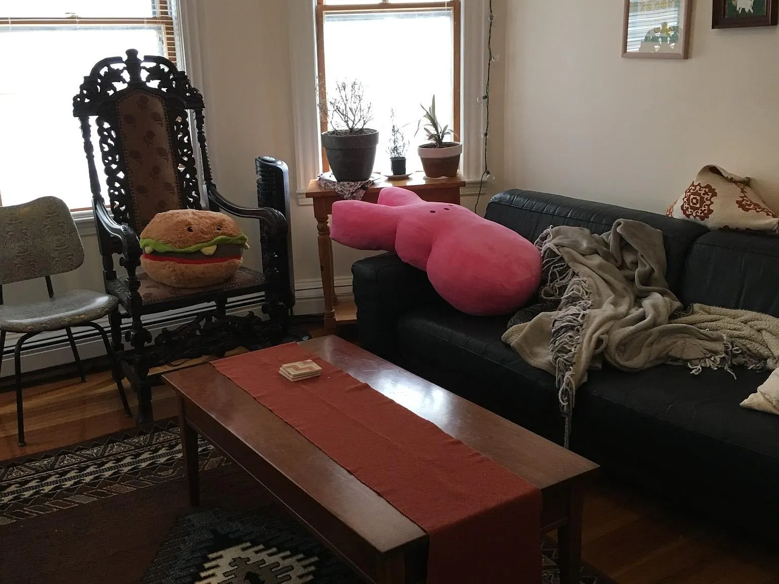 4 bed, 1153 sqft, $5,600 — Photo 1