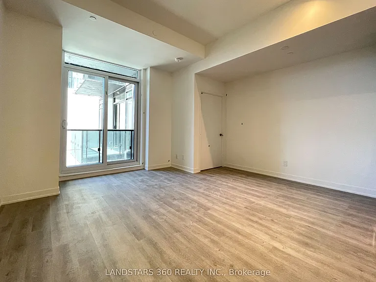 292 Verdale Cross #1017 — Photo 5