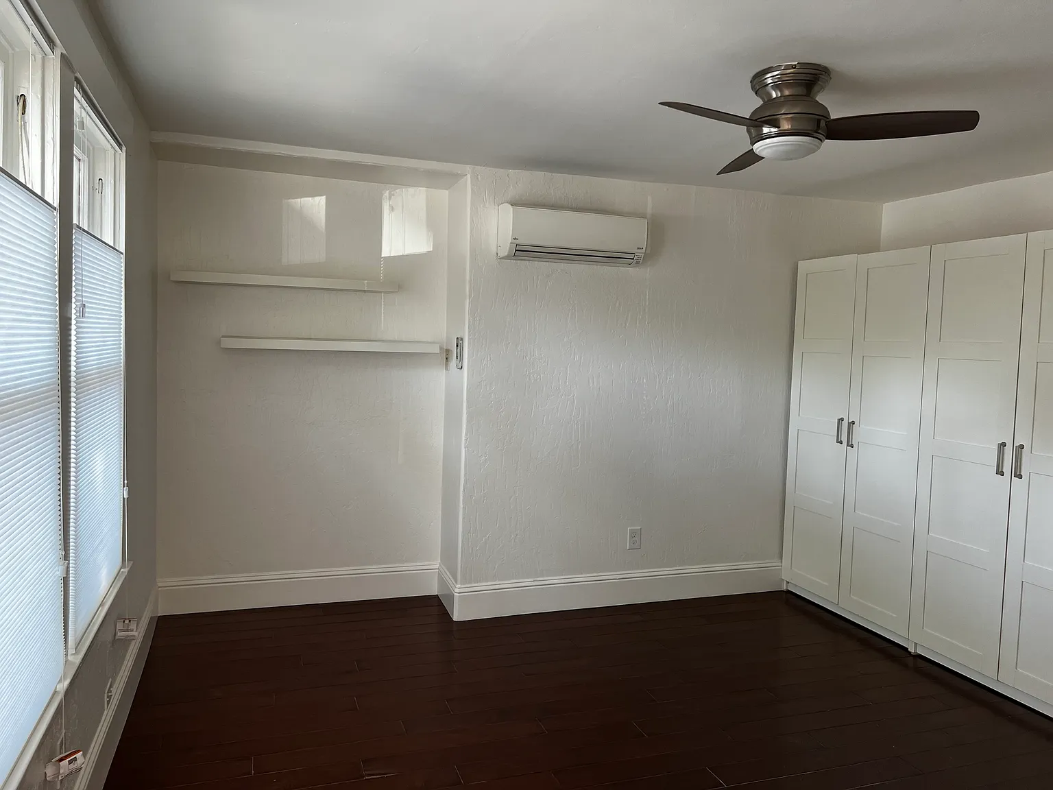 Studio, 500 sqft, $1,600 — Photo 2