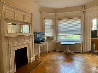 Rented by Living New York