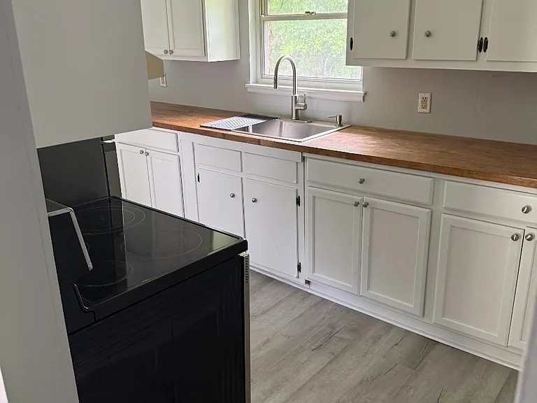 3015 Thomas Ln — Photo 8